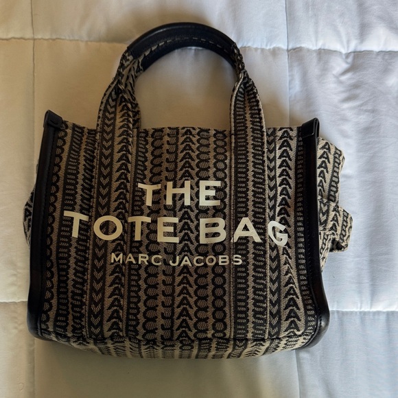 Marc Jacobs Black and Cream Textured Tote - Picture 1 of 5